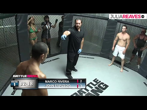 ❤️ Ultimate Fighter akimtosa msichana nambari baada ya pigano ulingoni Ngono ❌️